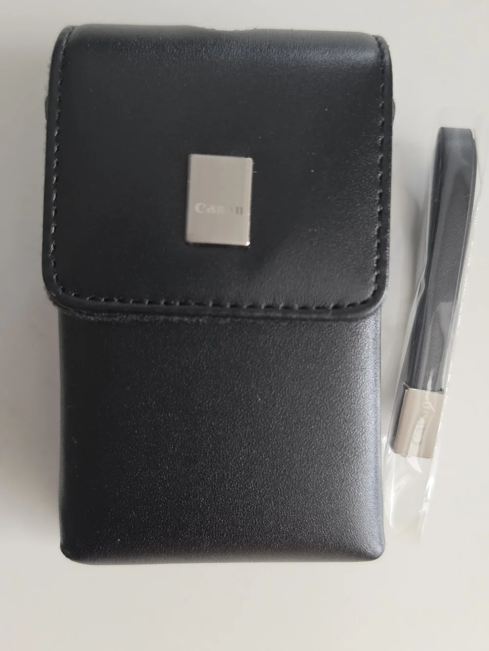 NIB Canon Deluxe Black Leather Camera Case PSC-55 with Wrist Strap